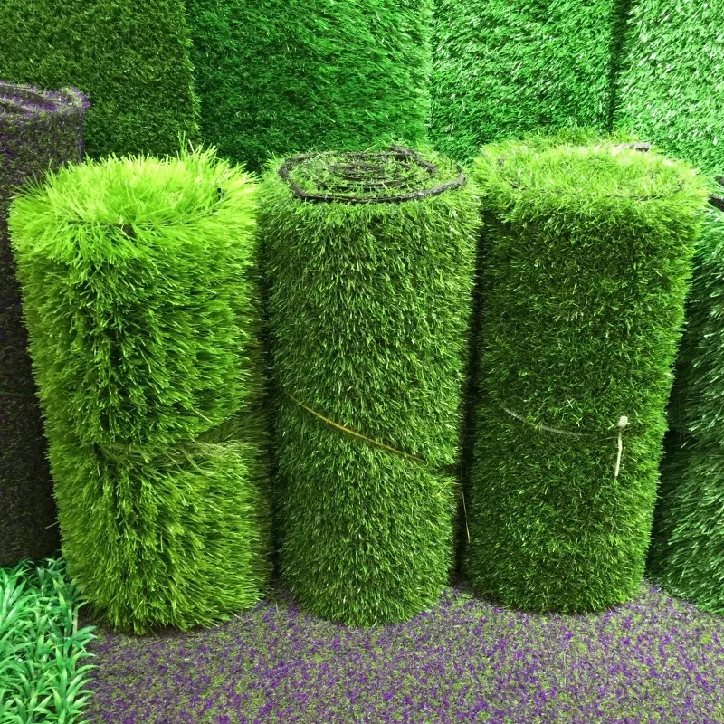 Rollo de hoja de película de césped de hierba de alfombras de plástico artificial verde oscuro